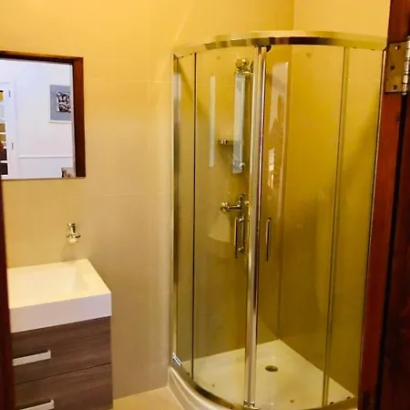 Comfort - 4 Bdr Apartment, Artfully Designed Appartement