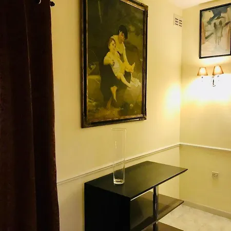 Comfort - 4 Bdr Apartment, Artfully Designed Gzira