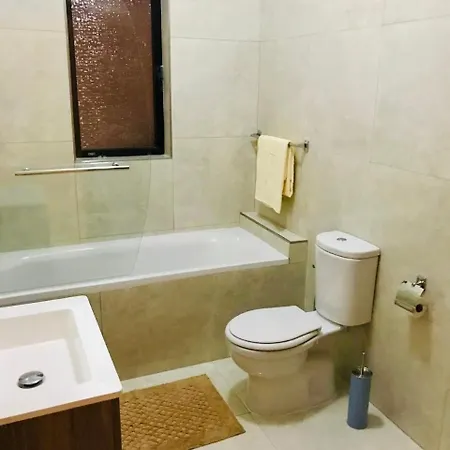 Comfort - 4 Bdr Apartment, Artfully Designed *